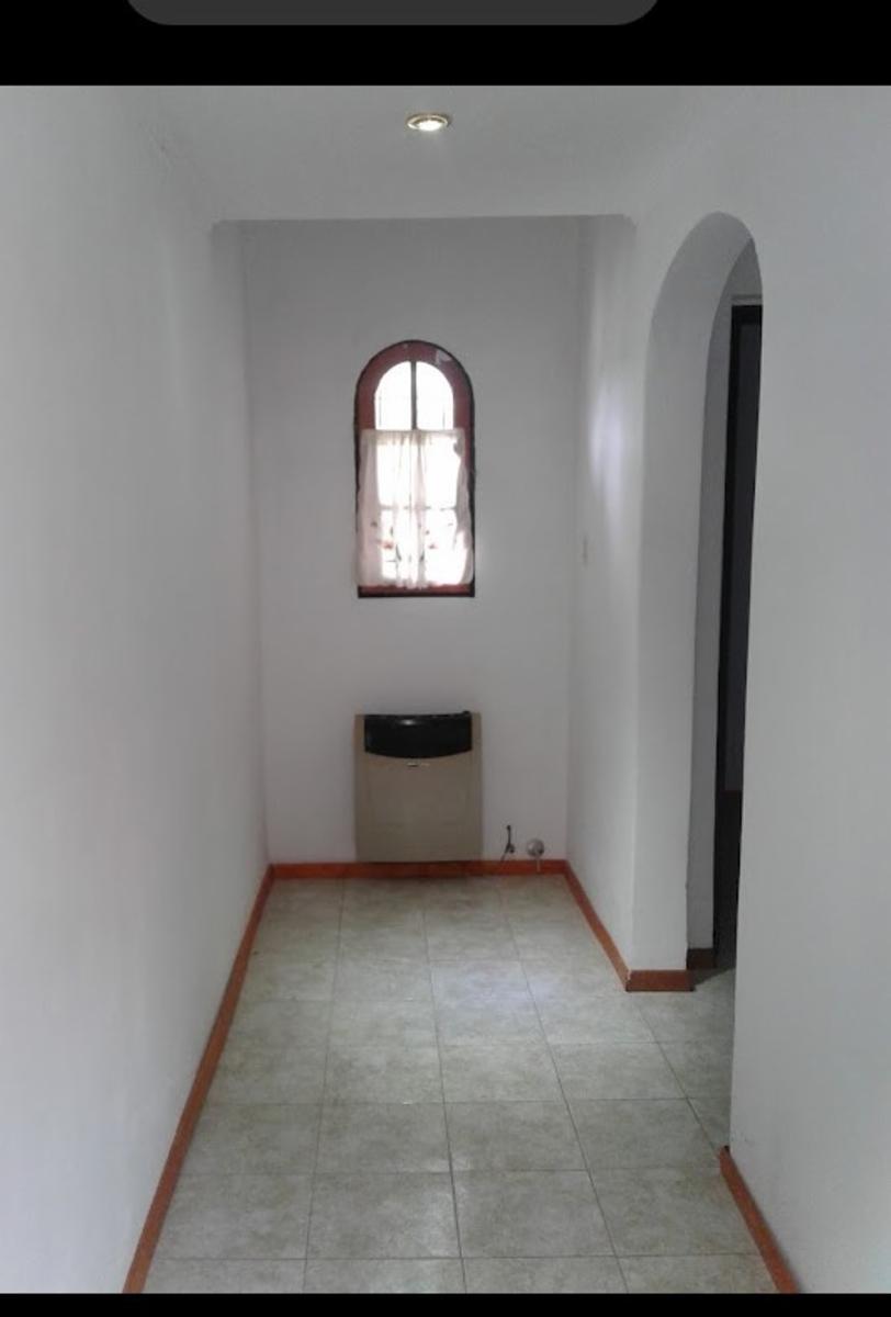 Ph de cuatro ambientes al frente en venta en Haedo Sur — foto 8