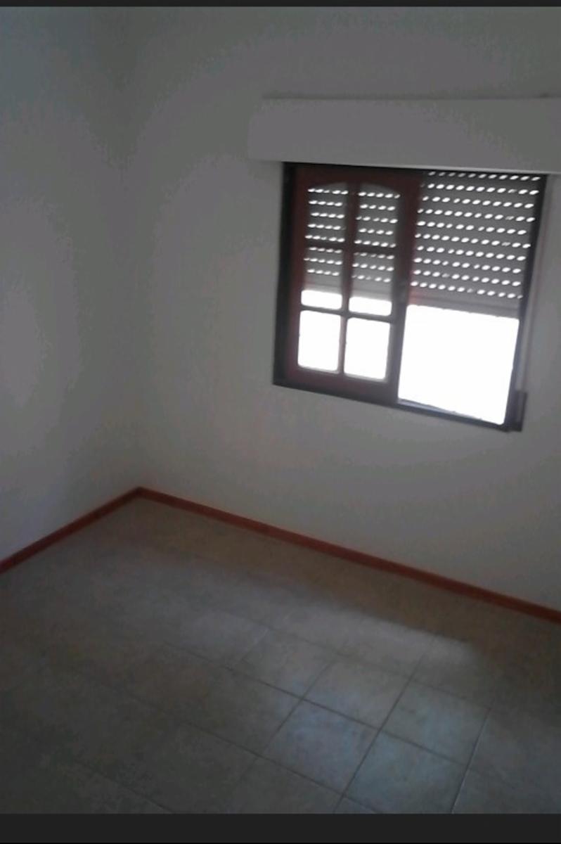Ph de cuatro ambientes al frente en venta en Haedo Sur — foto 10