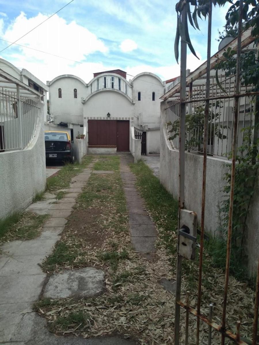 Duplex en venta de 3 ambientes en San Bernardo