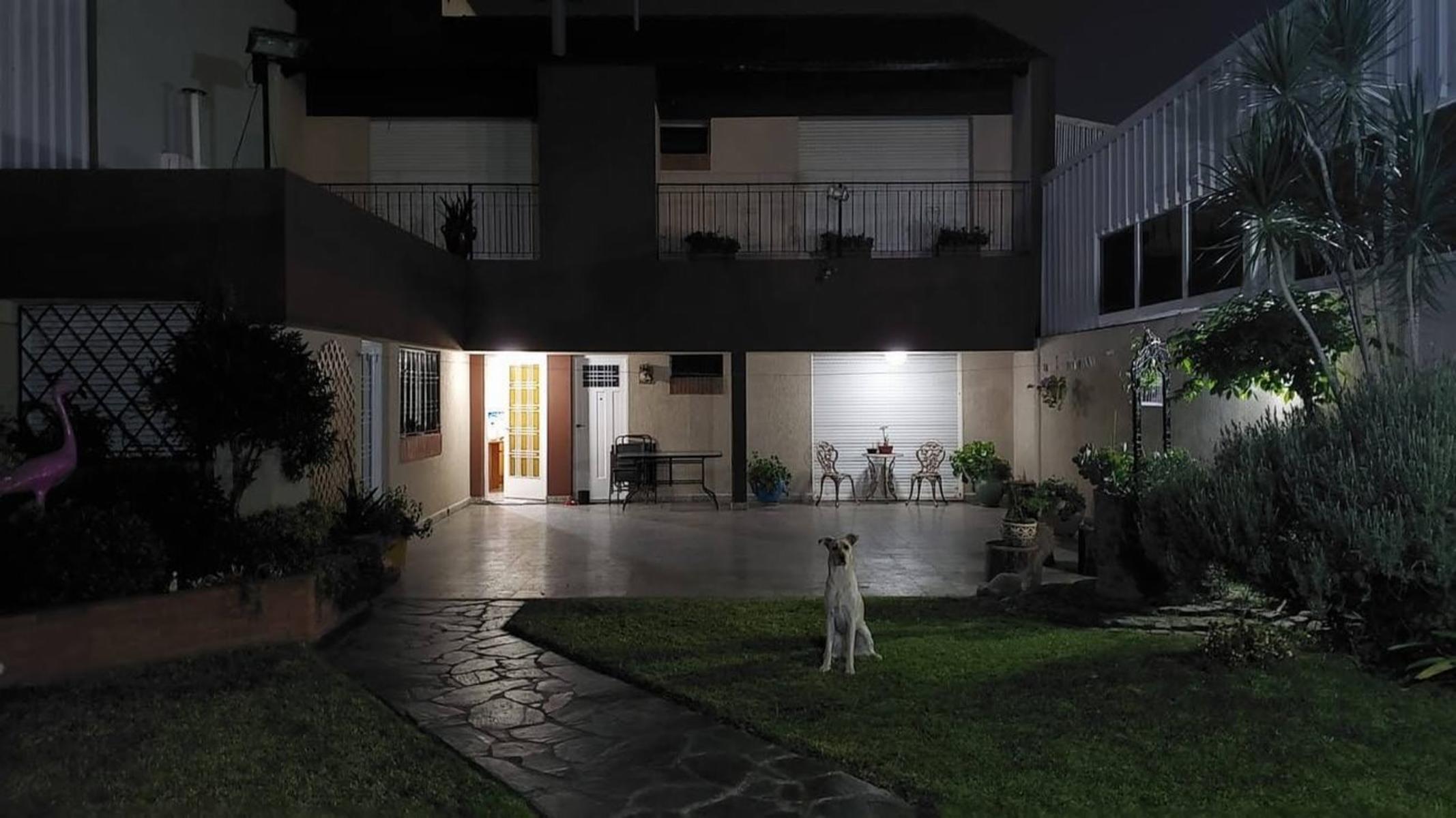 Chalet en venta de cuatro ambientes en Moron Sur — foto 3