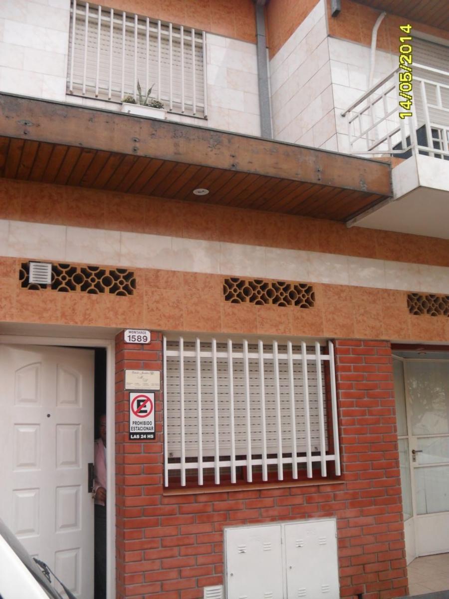 Duplex de dos ambientes con patio en venta en el Palomar