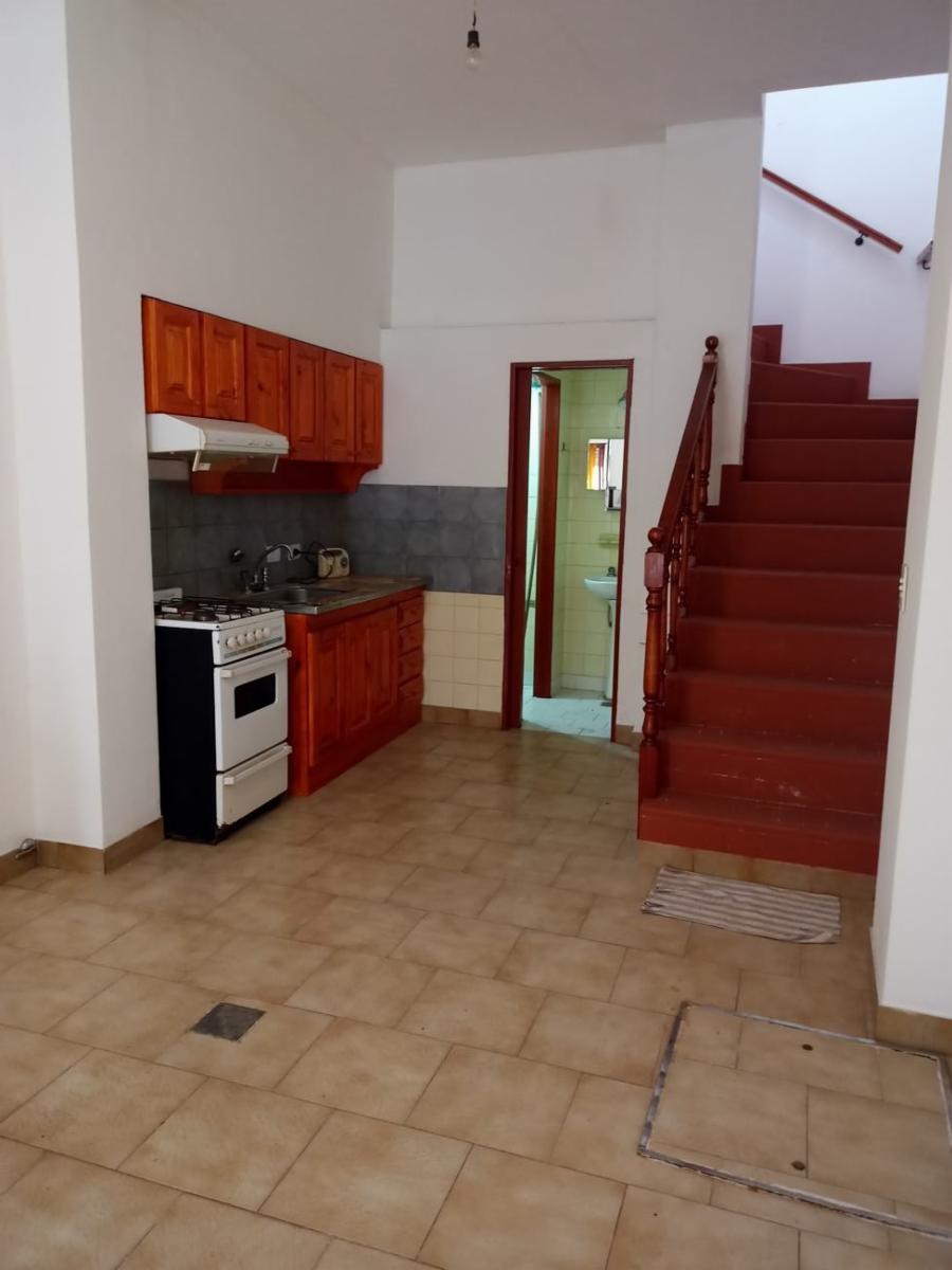 Duplex de dos ambientes con patio en venta en el Palomar — foto 2