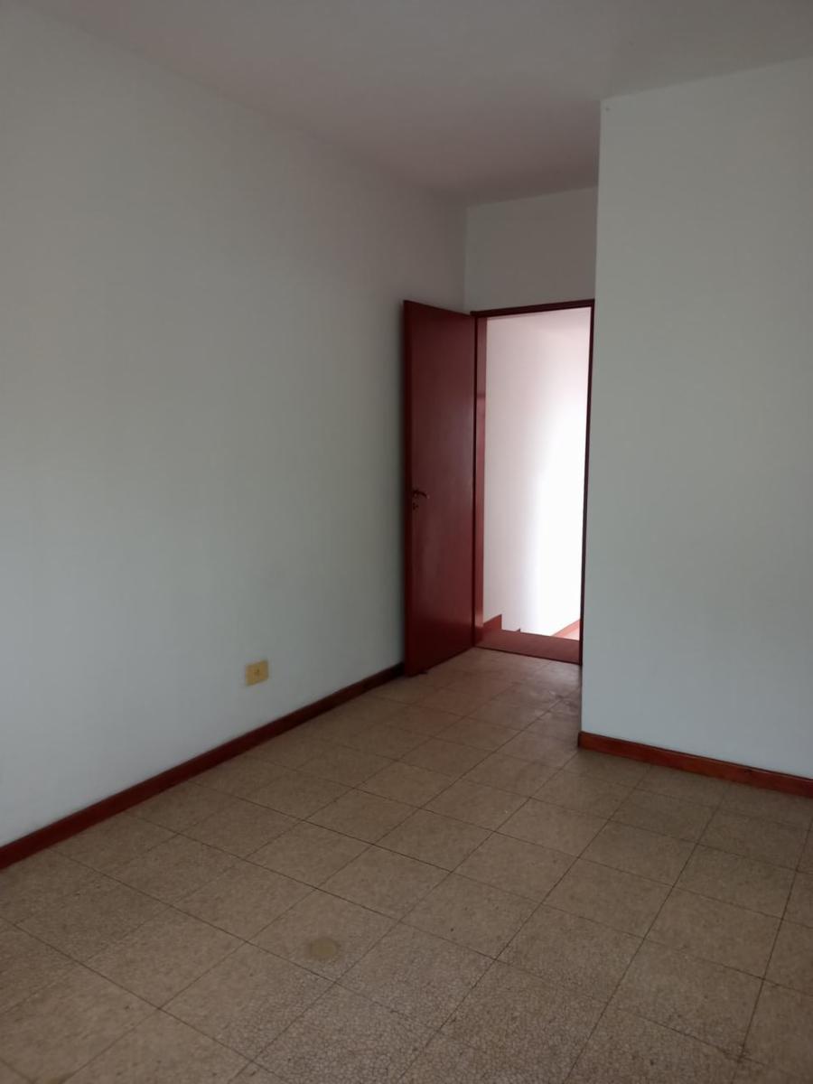 Duplex de dos ambientes con patio en venta en el Palomar — foto 7