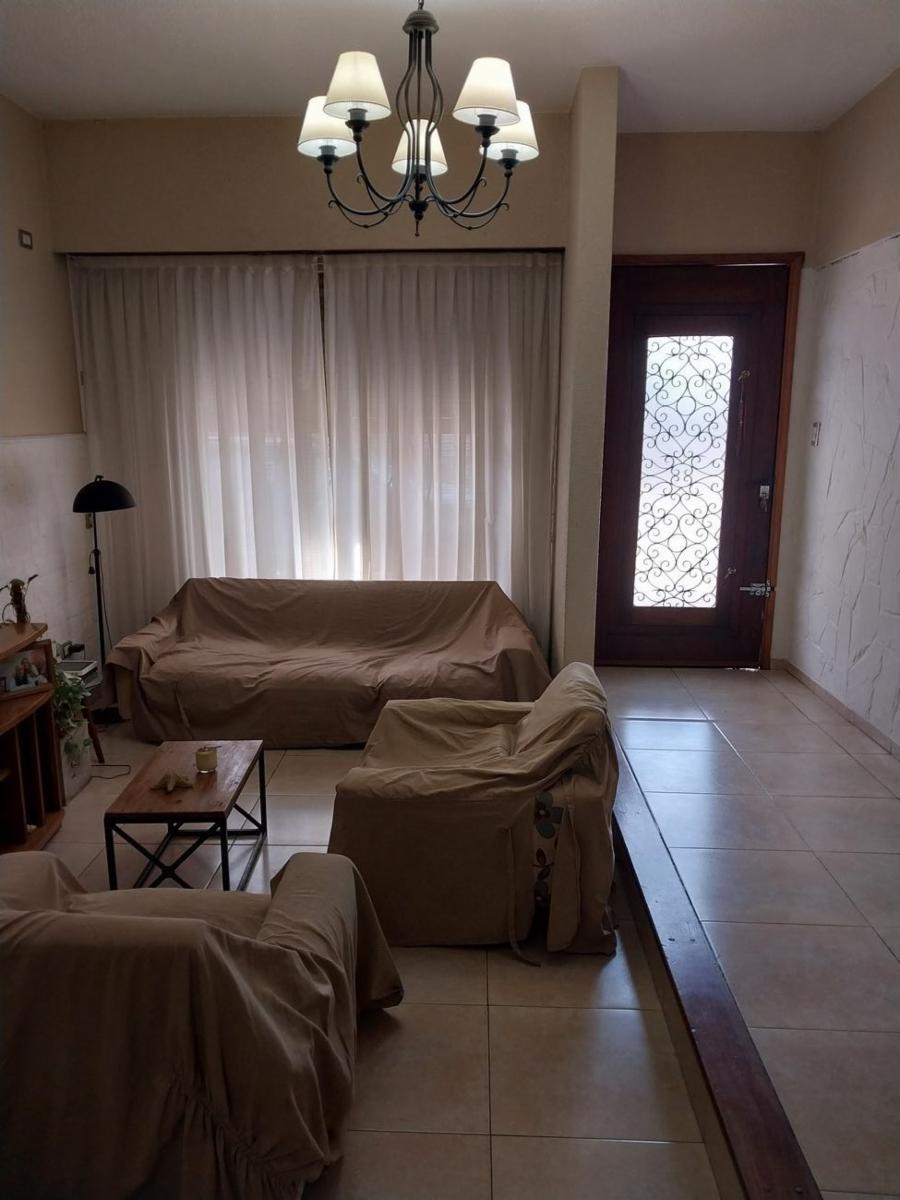 Venta de ph tipo casa al frente de cuatro ambientes en Haedo Norte — foto 2