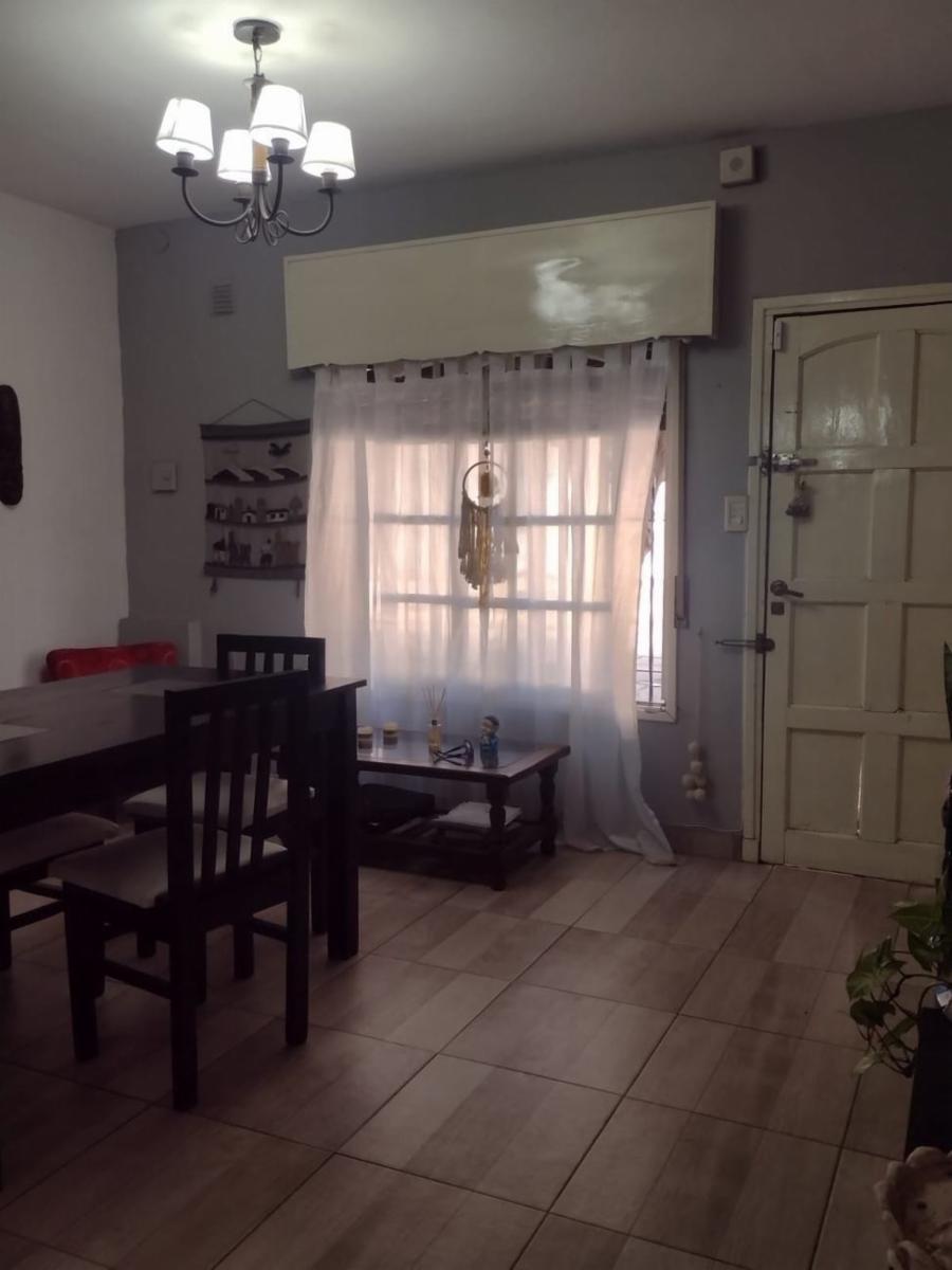 Duplex de cuatro ambientes en venta en Haedo Sur — foto 3