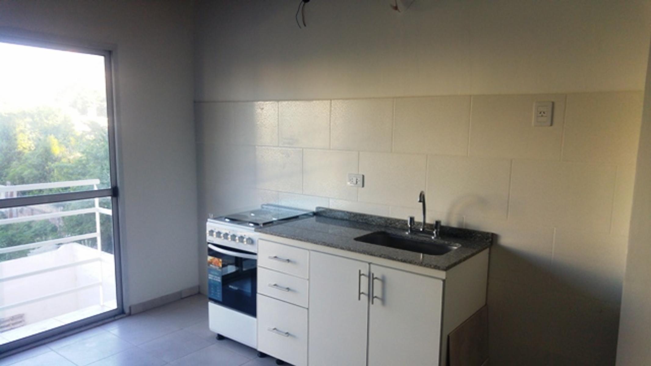Departamento a estrenar de dos ambientes tipo duplex en Moron Sur Apto vivienda o profesional — foto 3
