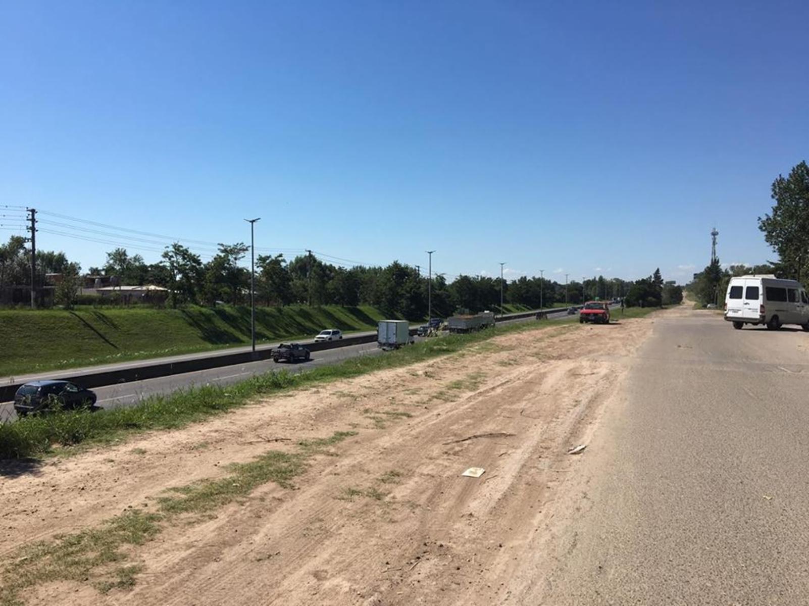 Terreno Comercial en Venta en El Carmencito Sobre Colectora !!
