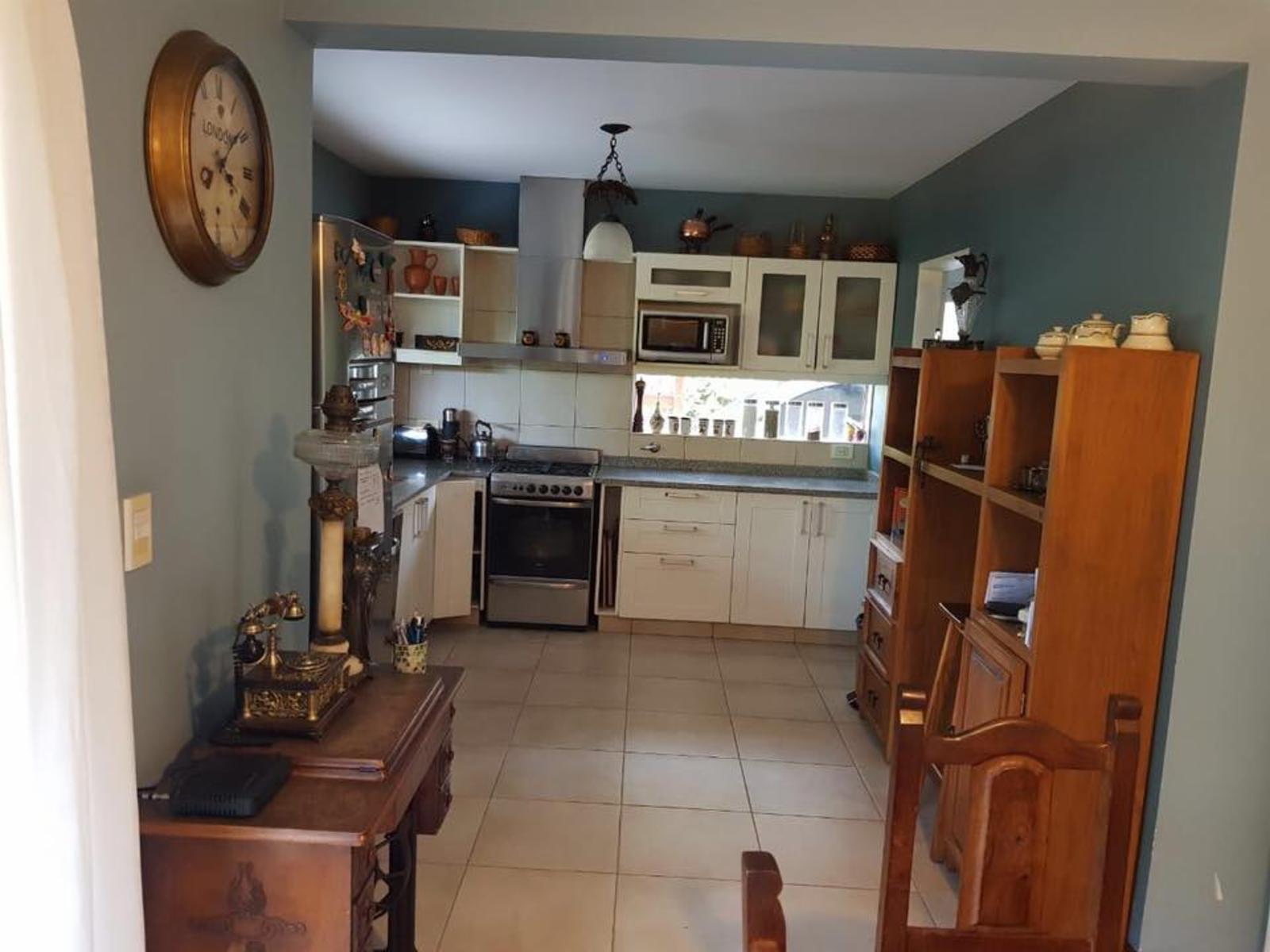 Casa en 2 Plantas en Barrio Privado Fincas de Iraola I — foto 10