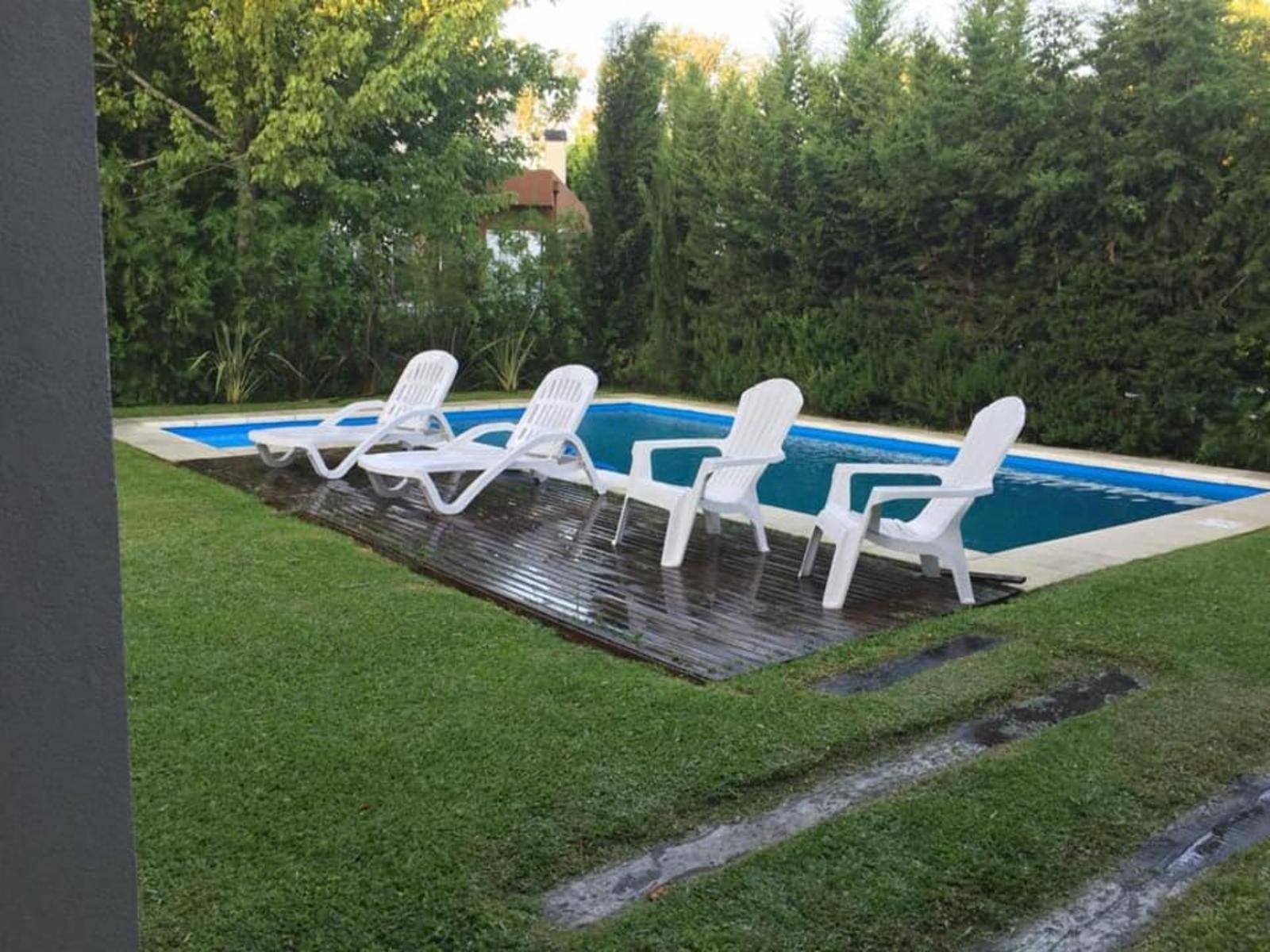 Hermosa Casa en VENTA con Pileta en Fincas de Hudson EXCELENTE UBICACION — foto 5