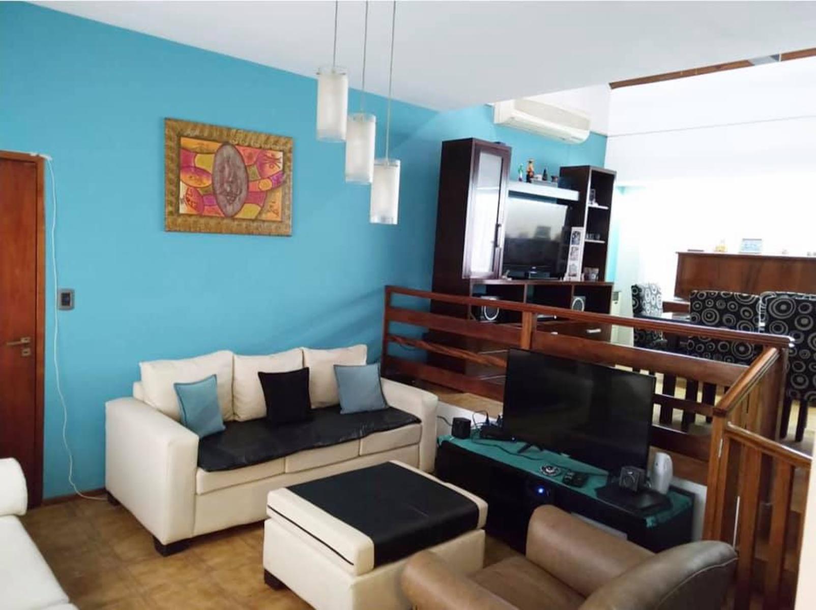 Importante Chalet en Venta en Quilmes Oeste — foto 3