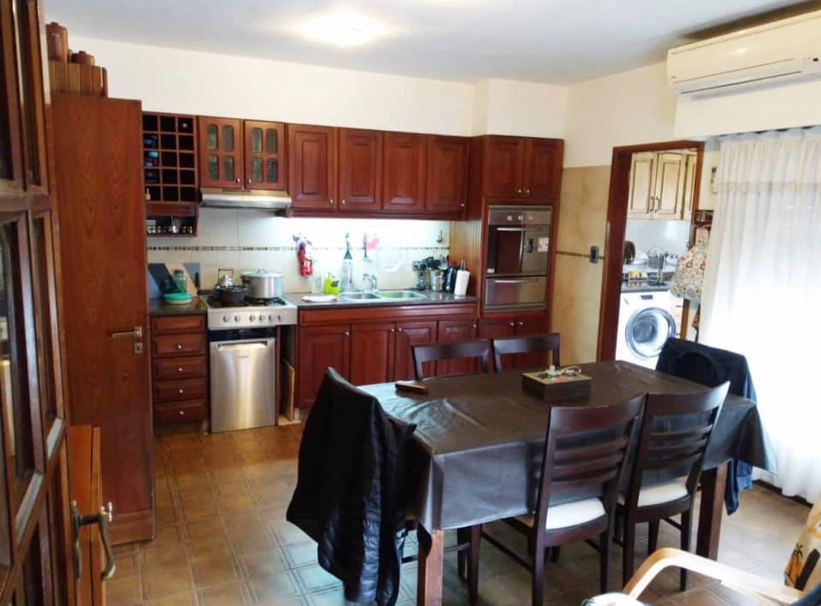 Importante Chalet en Venta en Quilmes Oeste — foto 4