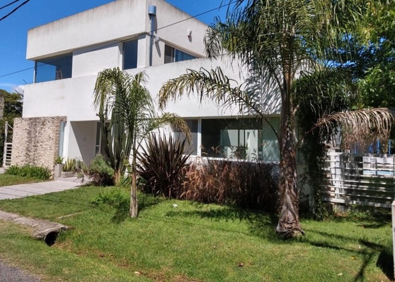 Casa con Pileta en Venta en Barrio Privado San Juan — foto 10