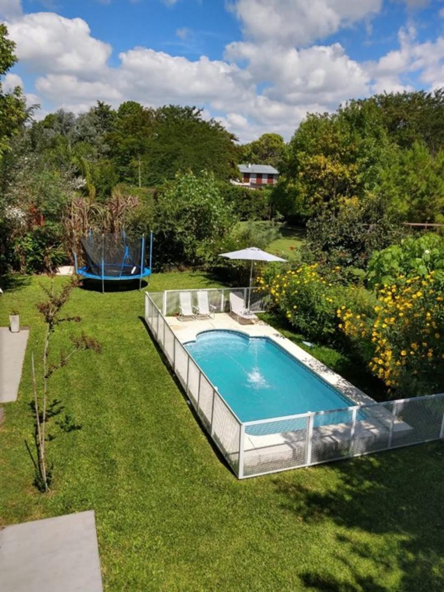 Casa con Pileta en Venta en Barrio Privado San Juan — foto 11