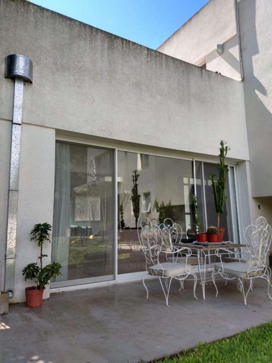 Casa con Pileta en Venta en Barrio Privado San Juan — foto 15