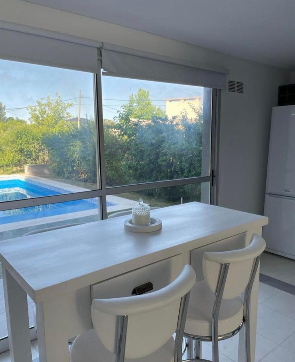 Casa en Alquiler Temporal con Pileta en Barrio Privado El Carmencito — foto 2