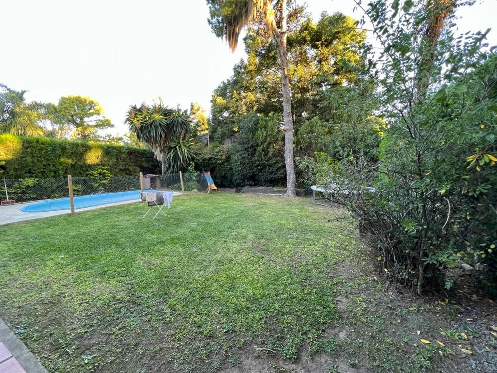 CASA EN VENTA EN EL CARMENCITO CON PILETA — foto 7