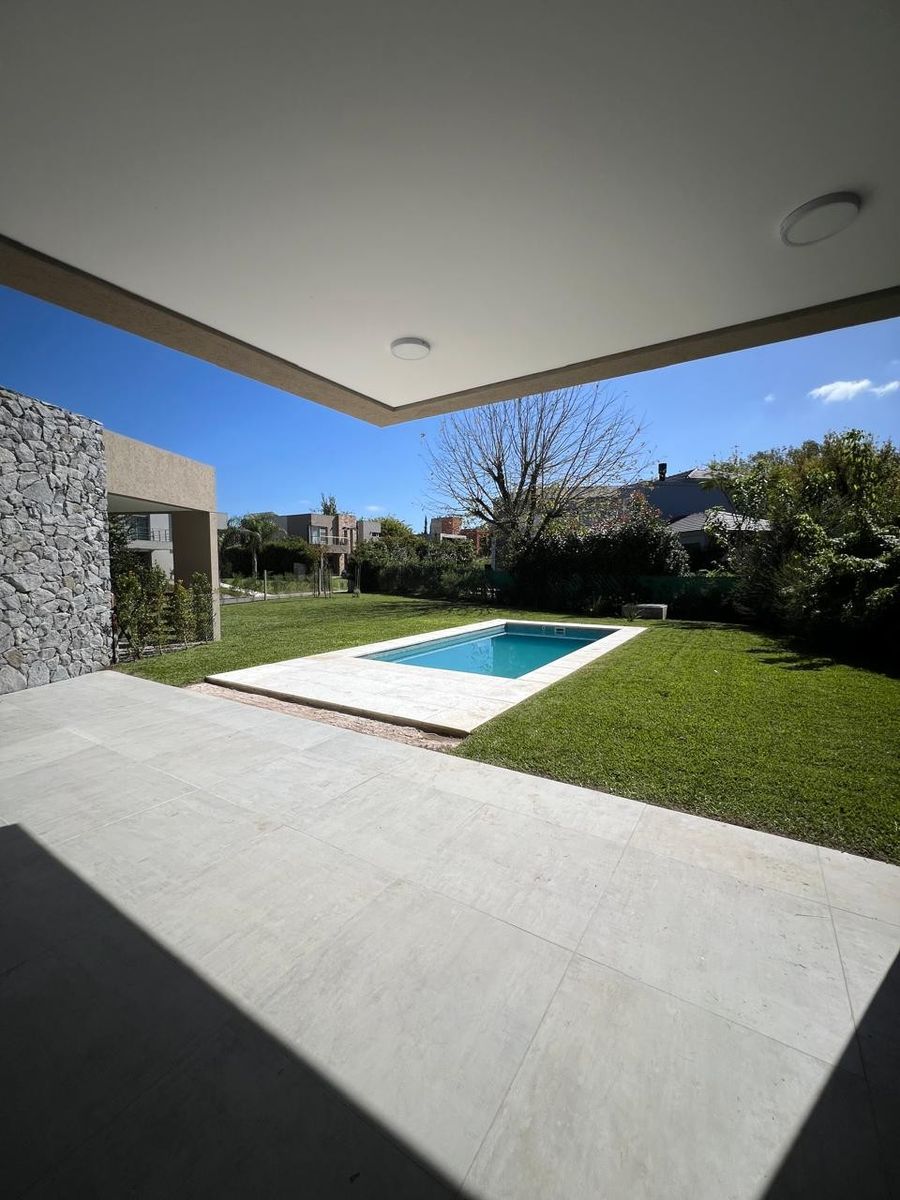 CASA EN VENTA EN FINCAS DE HUDSON — foto 10