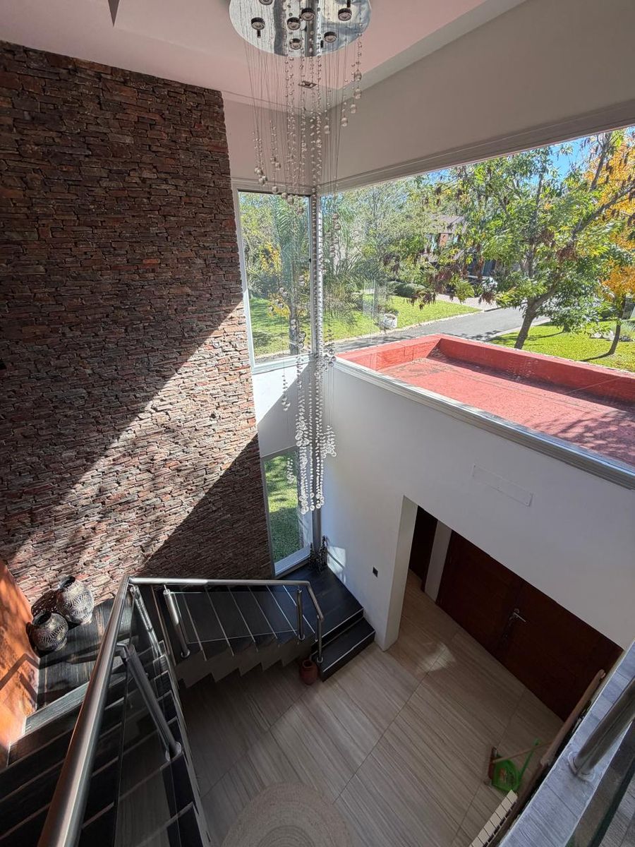 CASA EN ALQUILER Y VENTA - 5