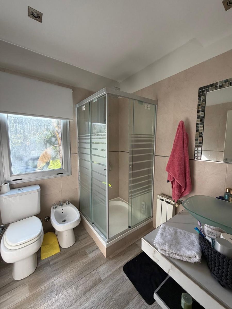 CASA EN ALQUILER Y VENTA - 16