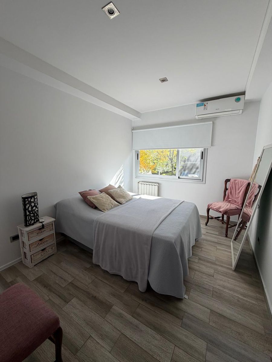 CASA EN ALQUILER Y VENTA - 18