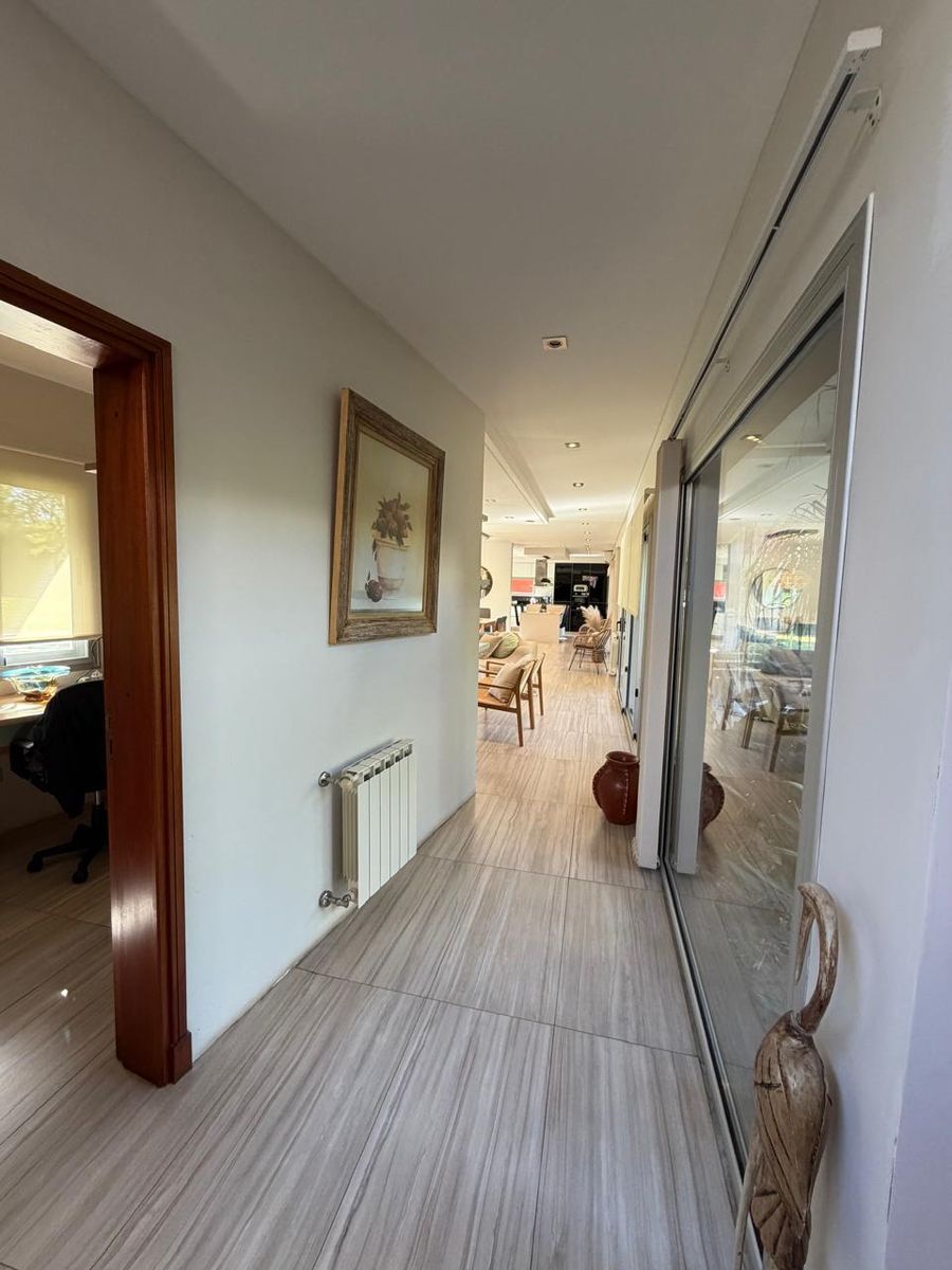 CASA EN ALQUILER Y VENTA - 25