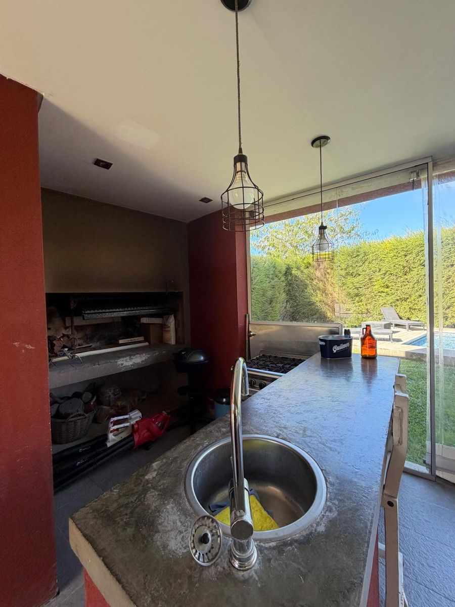 CASA EN ALQUILER Y VENTA - 38