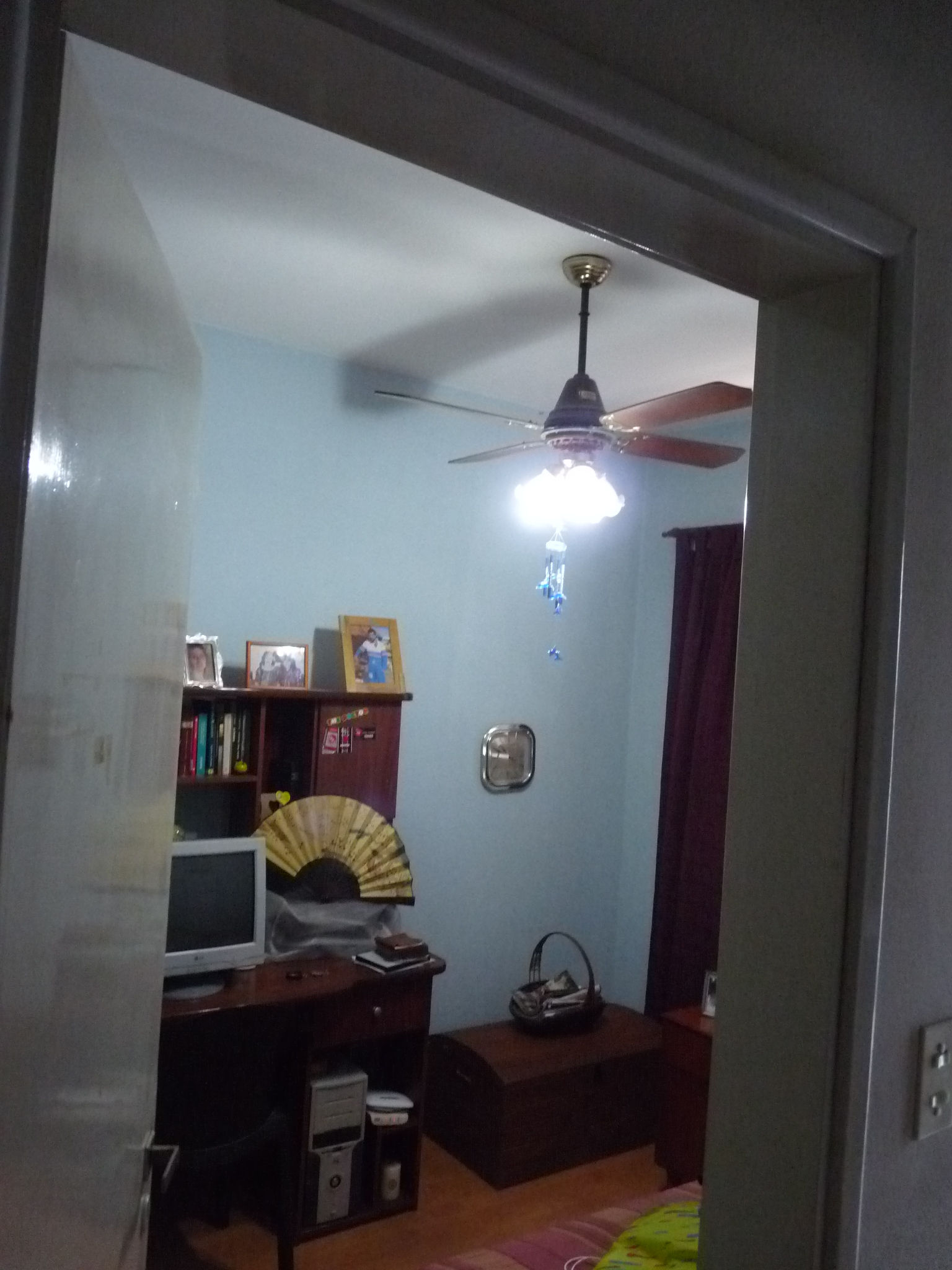 DEPARTAMENTO "Amplio" Tipo Casa - 2 Dormitorios con cochera, En excelente estado de conservación y mantenimiento. - 5
