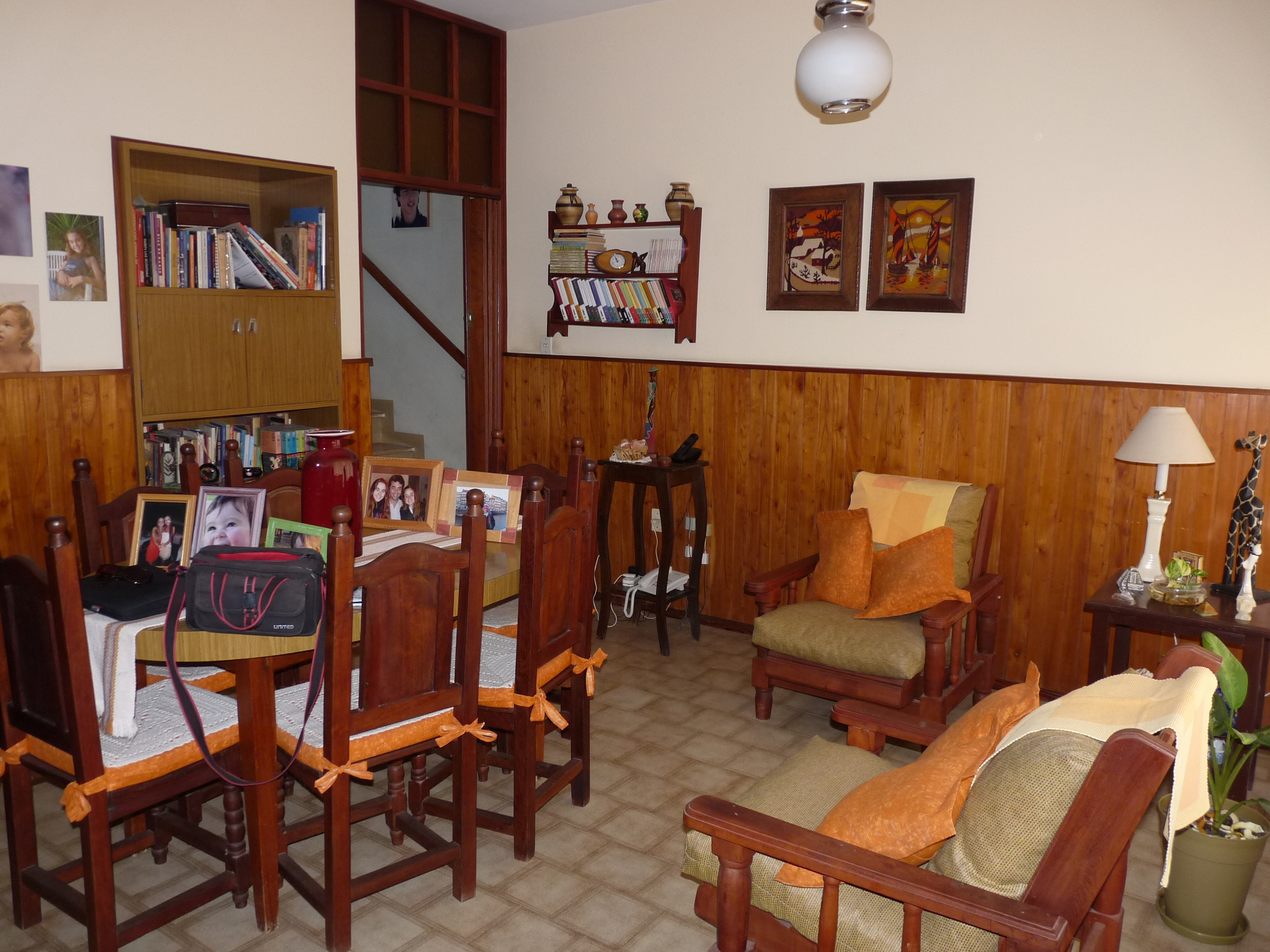 DEPARTAMENTO "Amplio" Tipo Casa - 2 Dormitorios con cochera, En excelente estado de conservación y mantenimiento. - 8