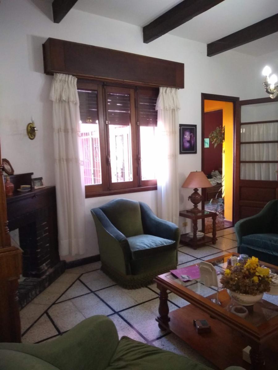 EXCELENTE CASA CÉNTRICA LOBERIA - 6