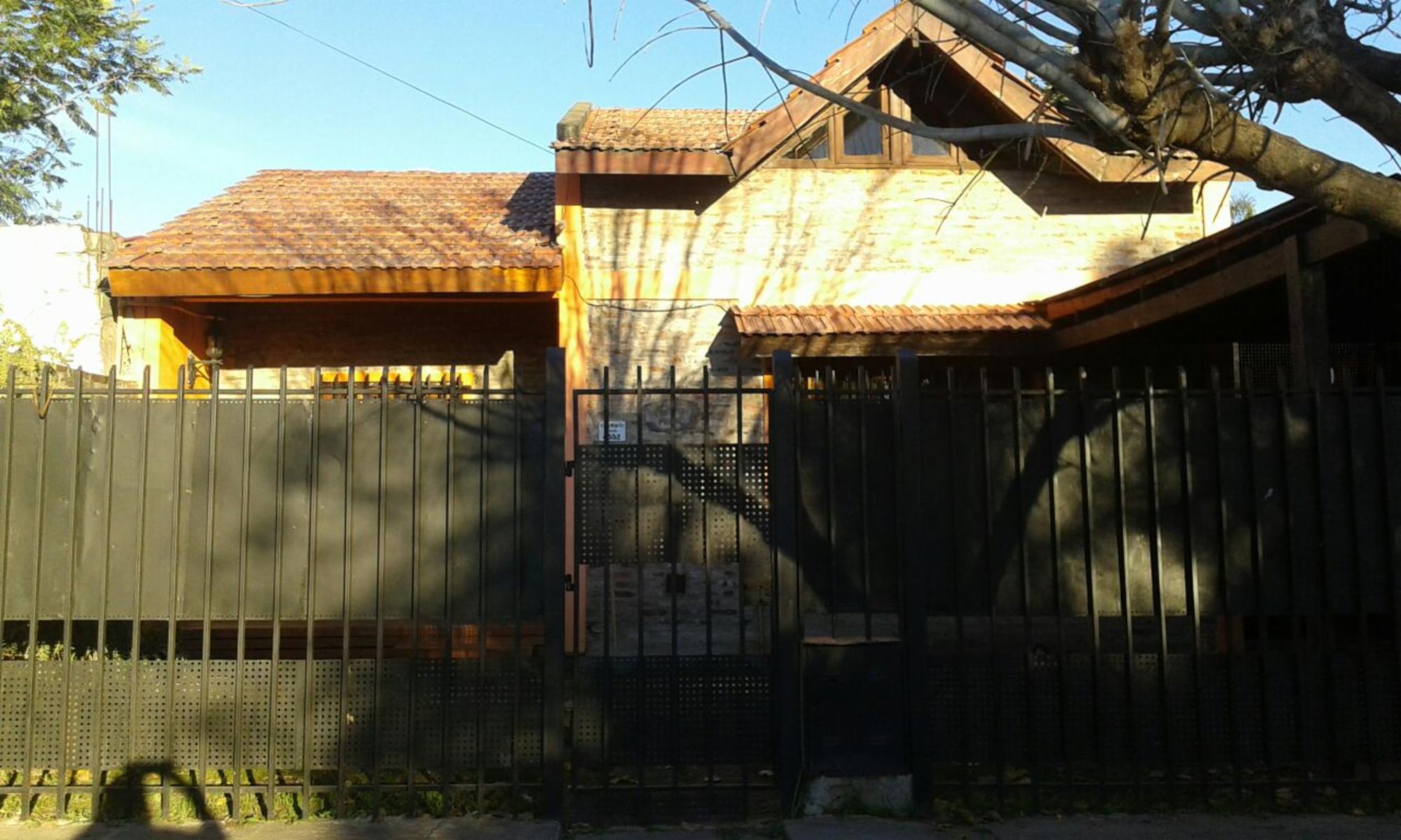 HERMOSA CASA EN PABLO NOGUÉS