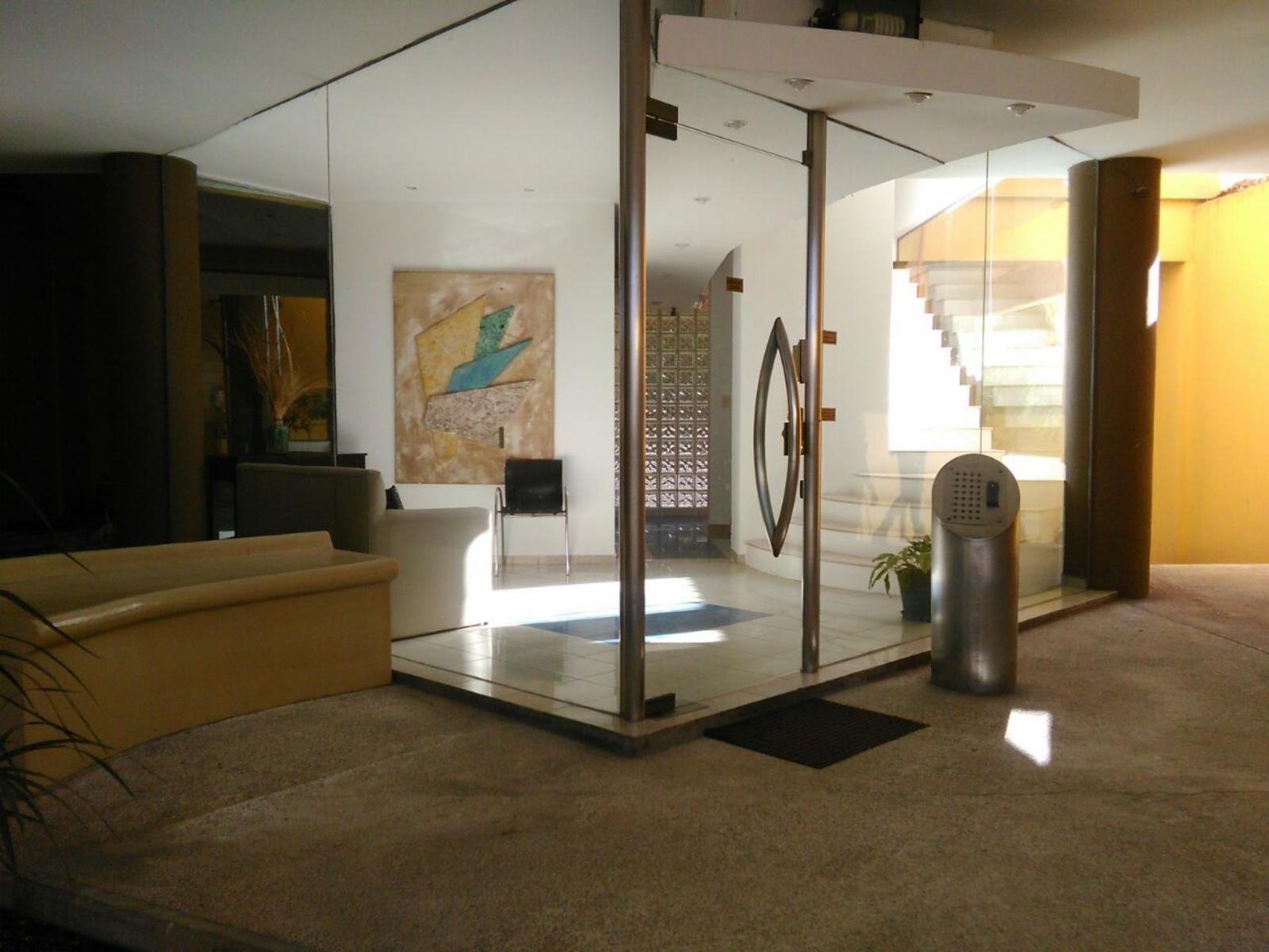 ¡IMPERDIBLE EXCELENTE DEPTO DE 4 AMBIENTES EN EL PRIMER Y MEJOR BARCELONA (BCN I). — foto 2