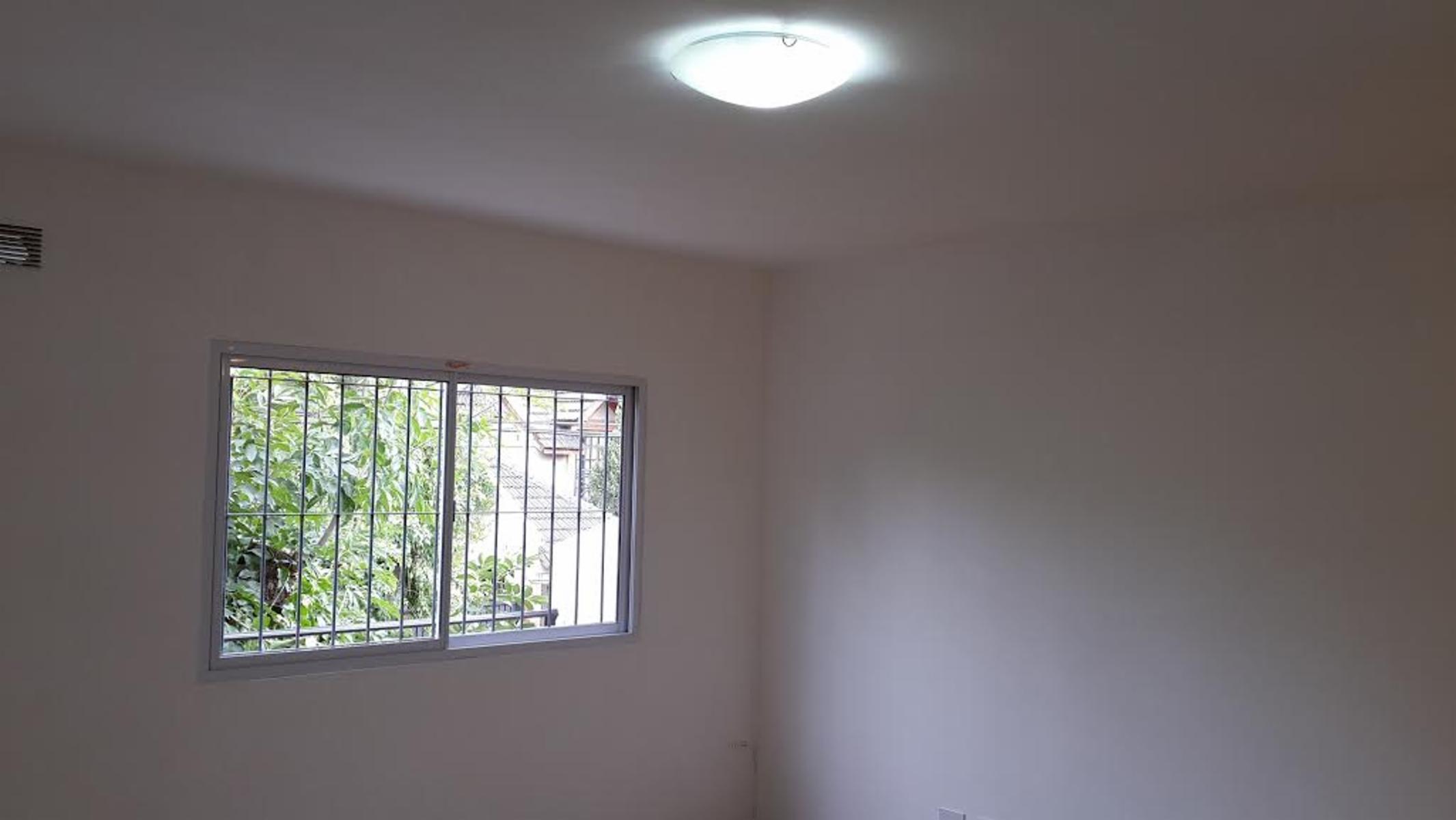¡APTO CREDITO DEPARTAMENTO 2 AMBIENTES C/COCHERA - EXCELENTE UBICACION — foto 2