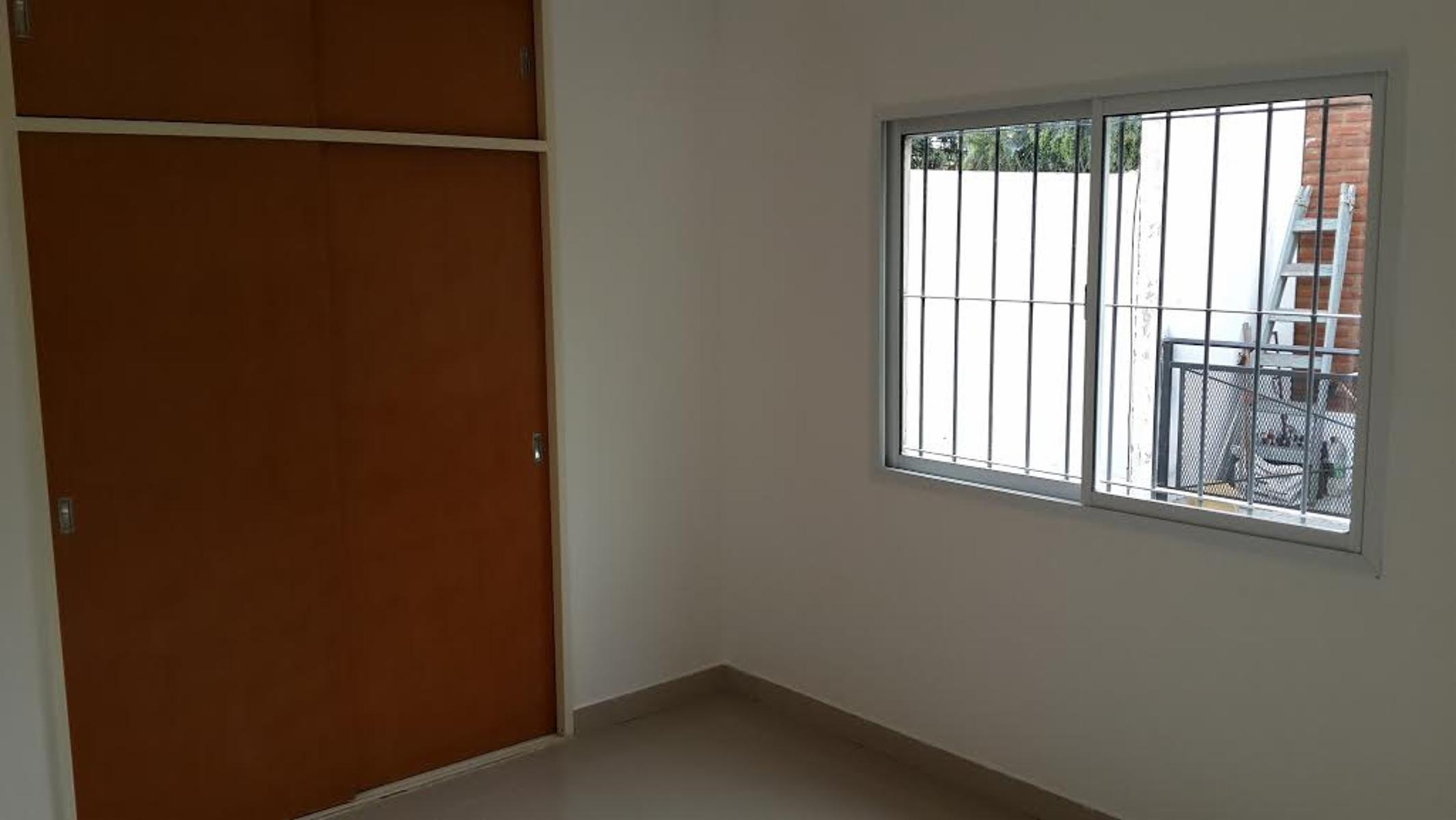¡APTO CREDITO DEPARTAMENTO 2 AMBIENTES C/COCHERA - EXCELENTE UBICACION — foto 5