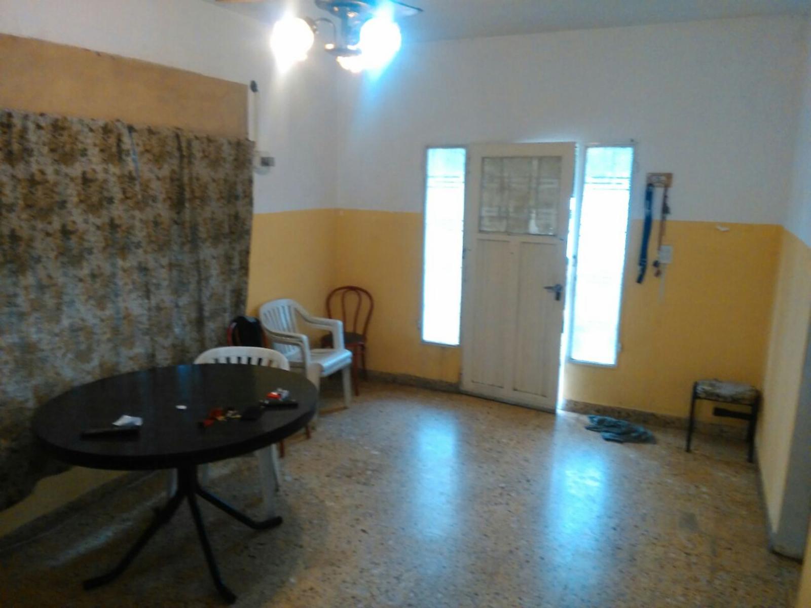 ¡APTA CREDITO CASA C/COCHERA PASANTE Y JARDÃN - Â¡IMPERDIBLE — foto 2