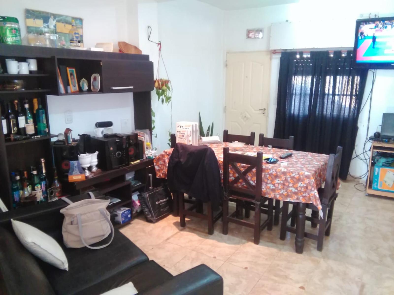 ¡INMEJORABLE UBICACION Venta de Excelente Duplex c/patio y altillo - MuÃ±iz.