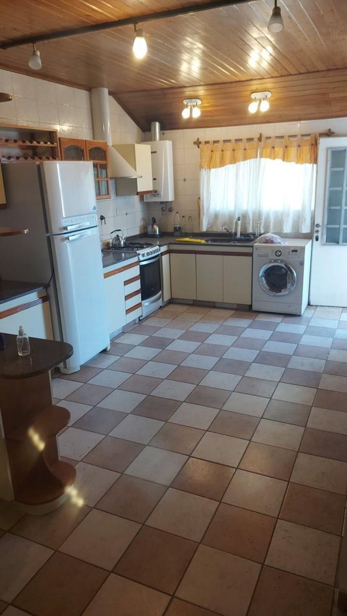 VENTA: EXCELENTE CASA 5 AMB. C/ PISCINA Y GARAGE — foto 6