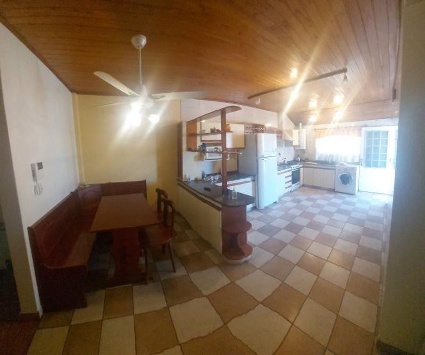 VENTA: EXCELENTE CASA 5 AMB. C/ PISCINA Y GARAGE — foto 8