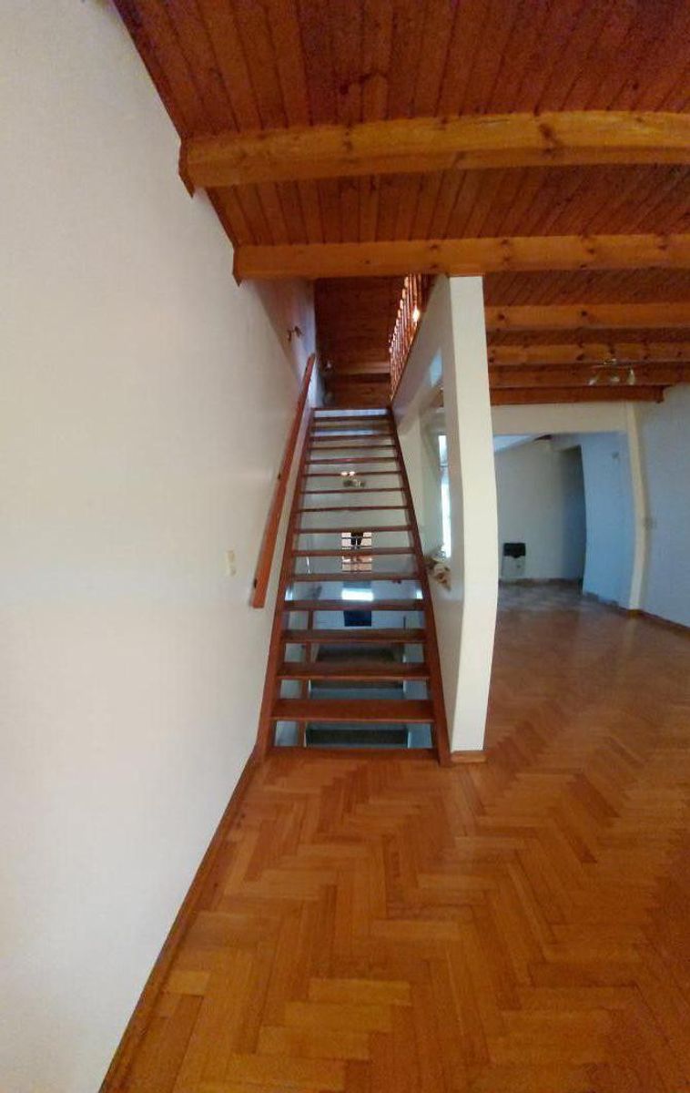 VENTA: EXCELENTE CASA 5 AMB. C/ PISCINA Y GARAGE — foto 10