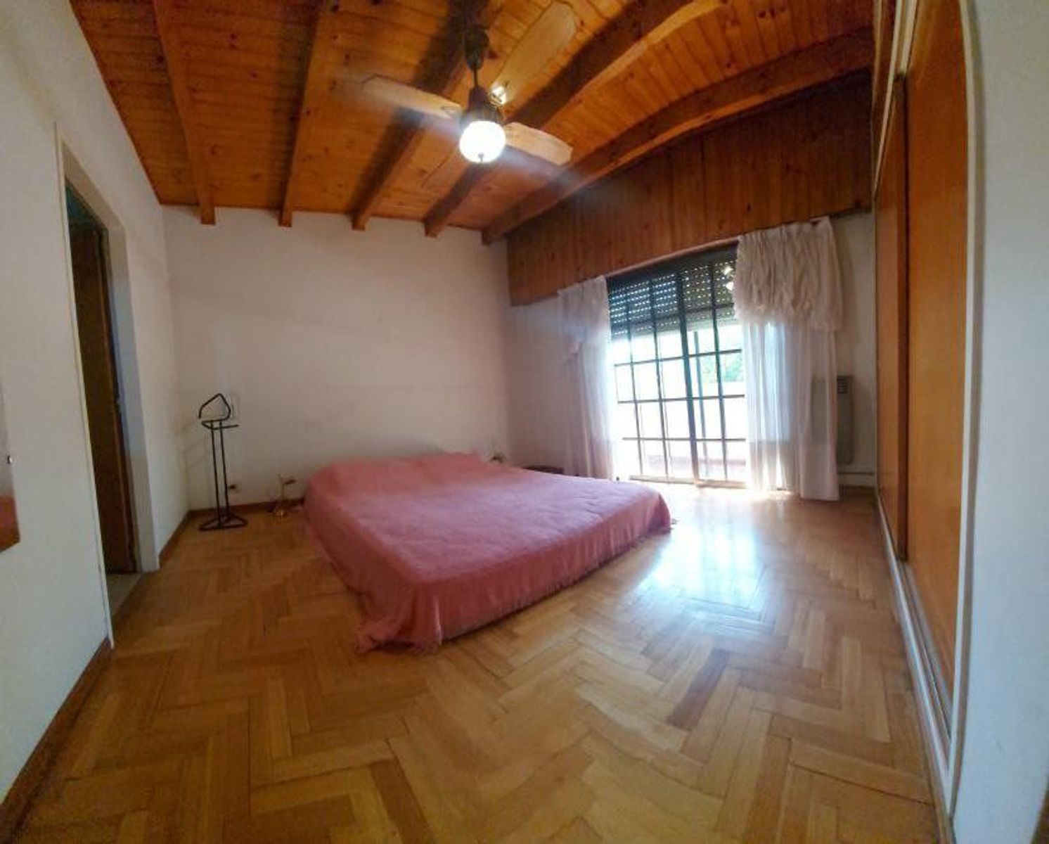 VENTA: EXCELENTE CASA 5 AMB. C/ PISCINA Y GARAGE — foto 13