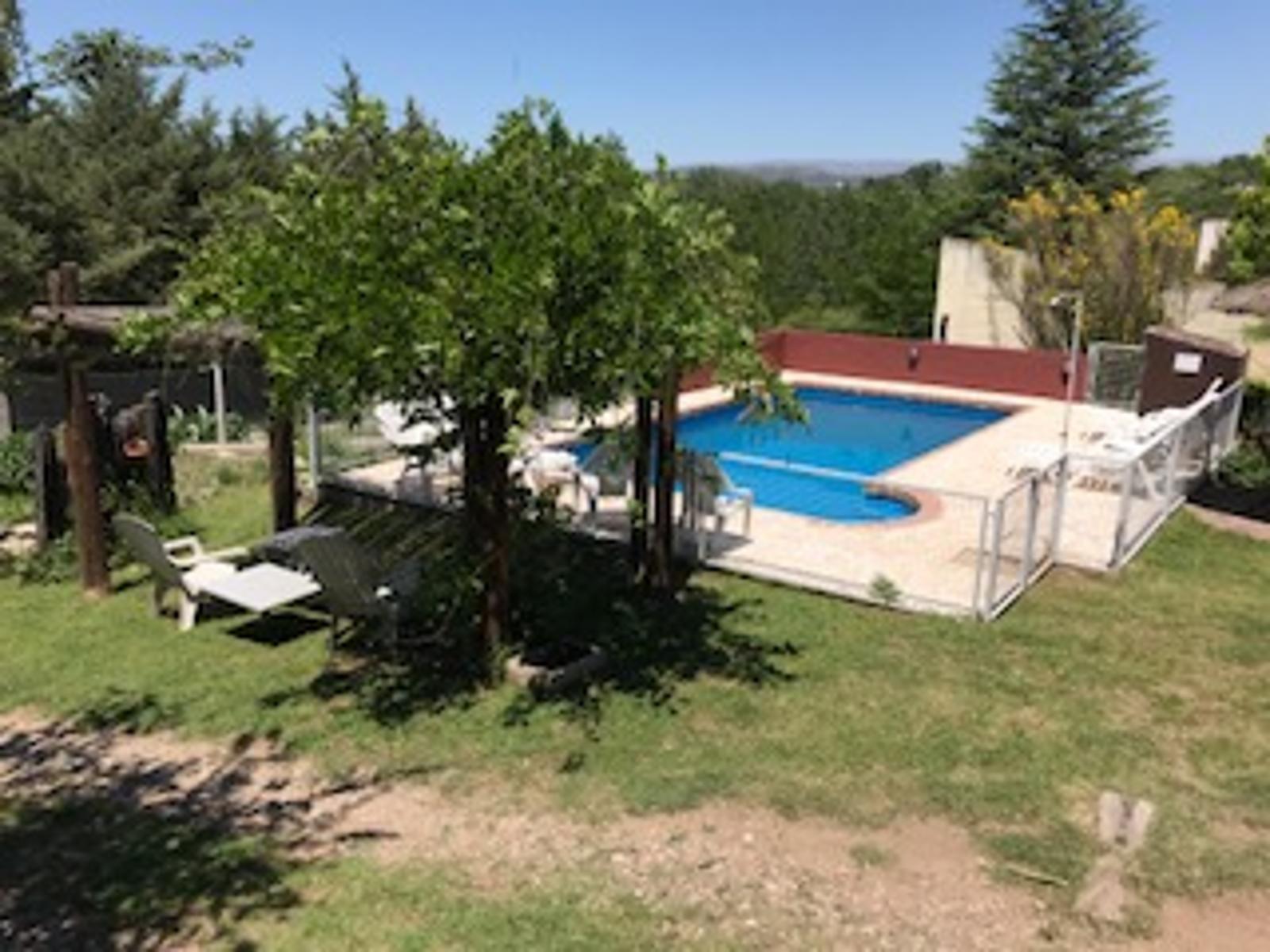 OPORTUNIDAD PROPIETARIO LIQUIDA COMPLEJO DE CUATRO CABAÑAS A MTS. DEL RÍO SAN ANTONIO - 7