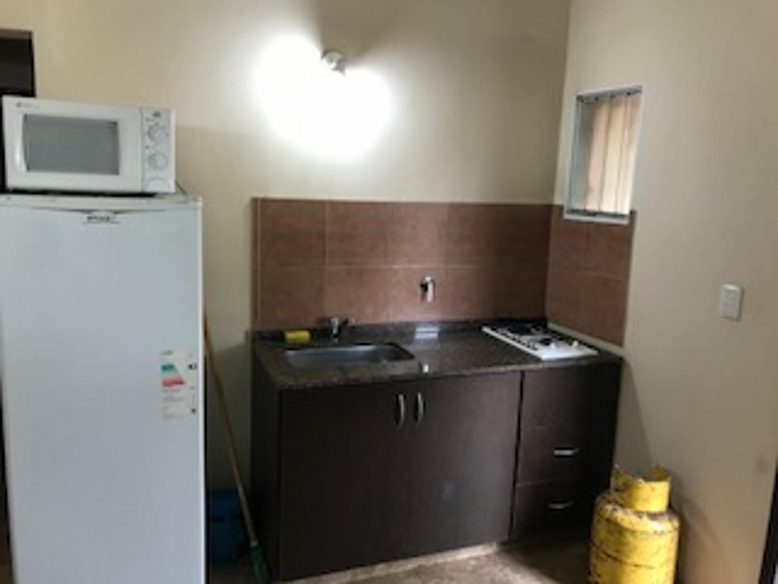 OPORTUNIDAD VENTA DE EXCELENTE COMPLEJO DE OCHO CABAÑAS EN CABALANGO - 3