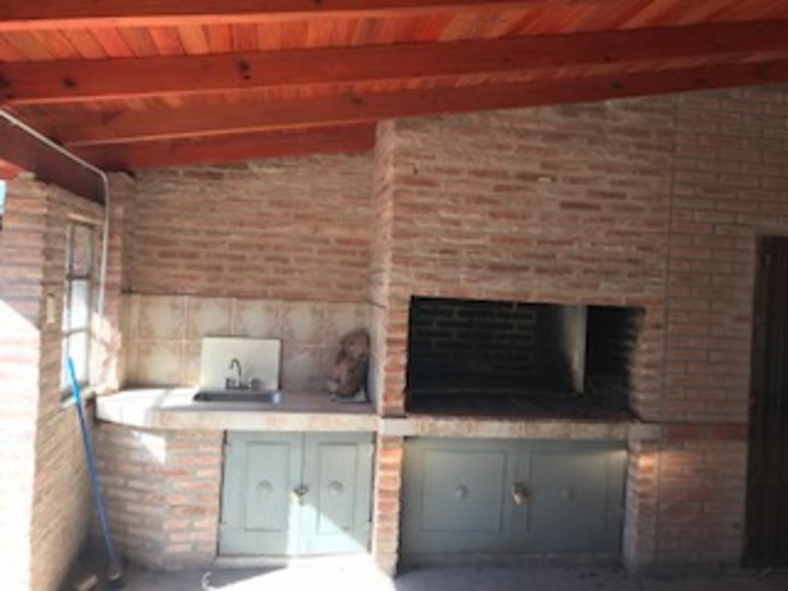 VENTA DE EXCELENTE PROPIEDAD CON PRECIOSA VISTA A LAS SIERRAS DE VILLA CARLOS PAZ EN SOLARES DE LAS ENSENADAS