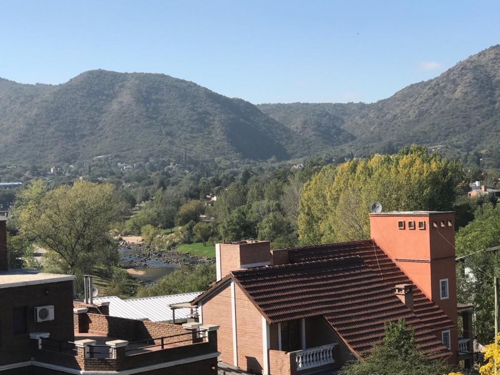 VENTA DE EXCELENTE PROPIEDAD CON PRECIOSA VISTA A LAS SIERRAS DE VILLA CARLOS PAZ EN SOLARES DE LAS ENSENADAS — foto 15