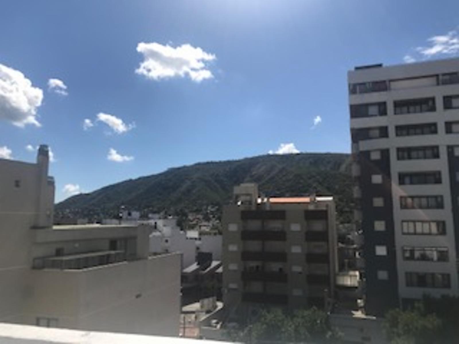 Hermoso Departamento a metros de la peatonal en Alquiler Temporario — foto 15