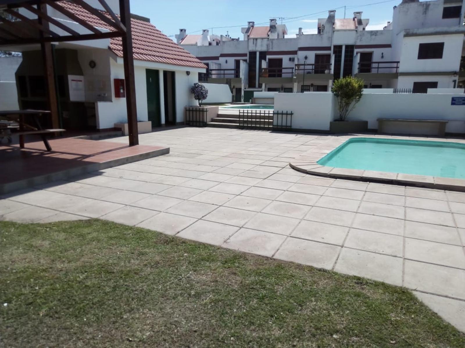 Hermoso dúplex en complejo, sobre costanera. Barrio Santa Rita del Lago — foto 10