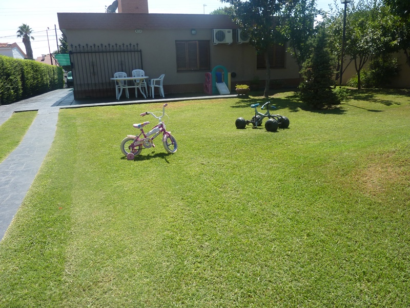 IMPORTANTE PROPIEDAD A LA VENTA EN BARRIO RESIDENCIAL SANTA RITA — foto 5