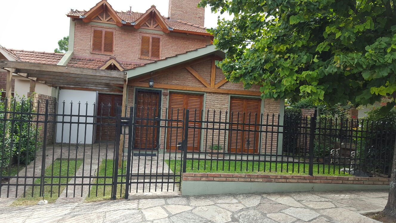 GRAN OPORTUNIDAD!!! HERMOSA PROPIEDAD EN VENTA EN BARRIO LOS MANANTIALES