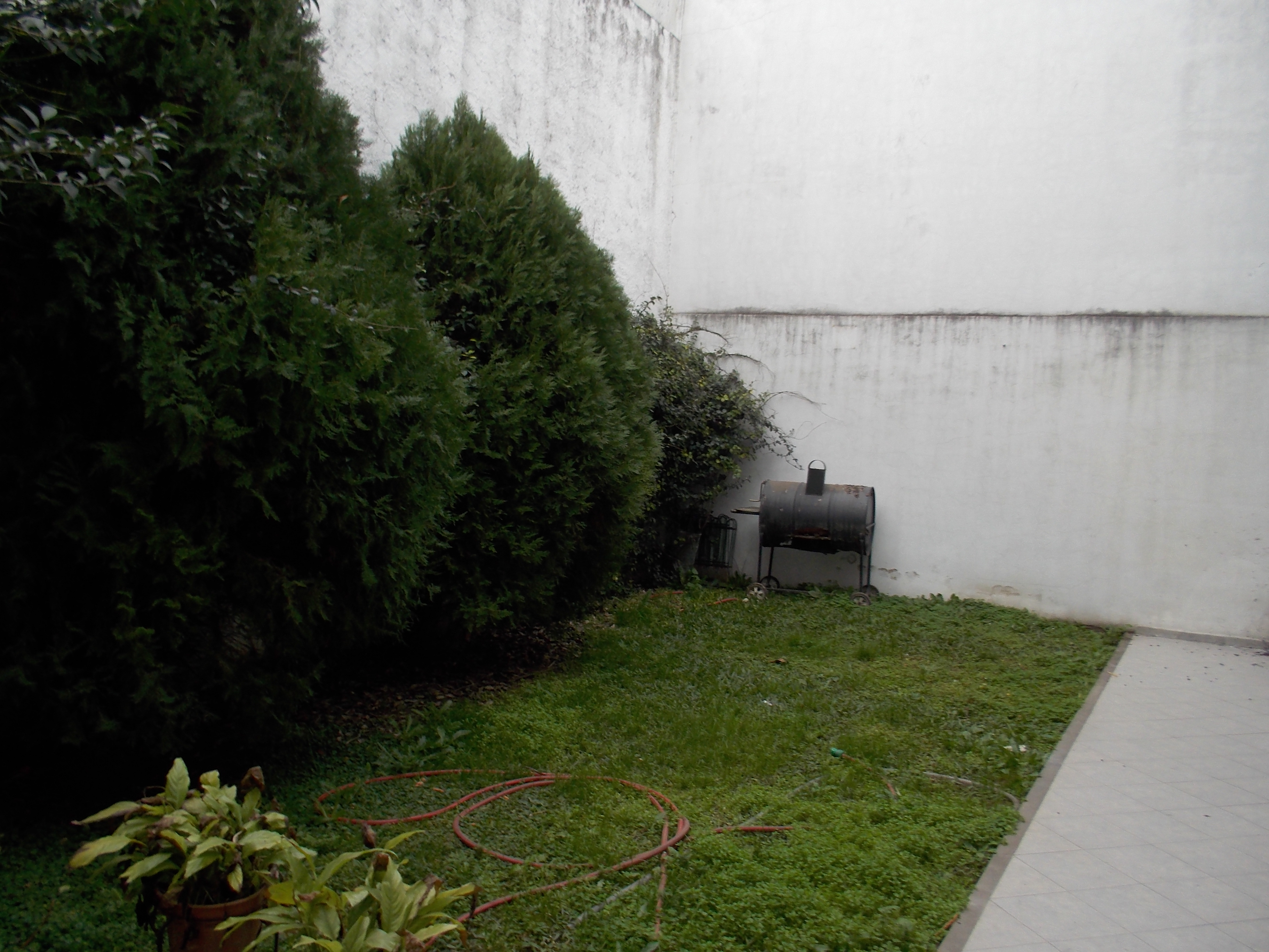 CHALET 4 AMBIENTES CON FONDO Y GARAGE (APTO CREDITO) — foto 3