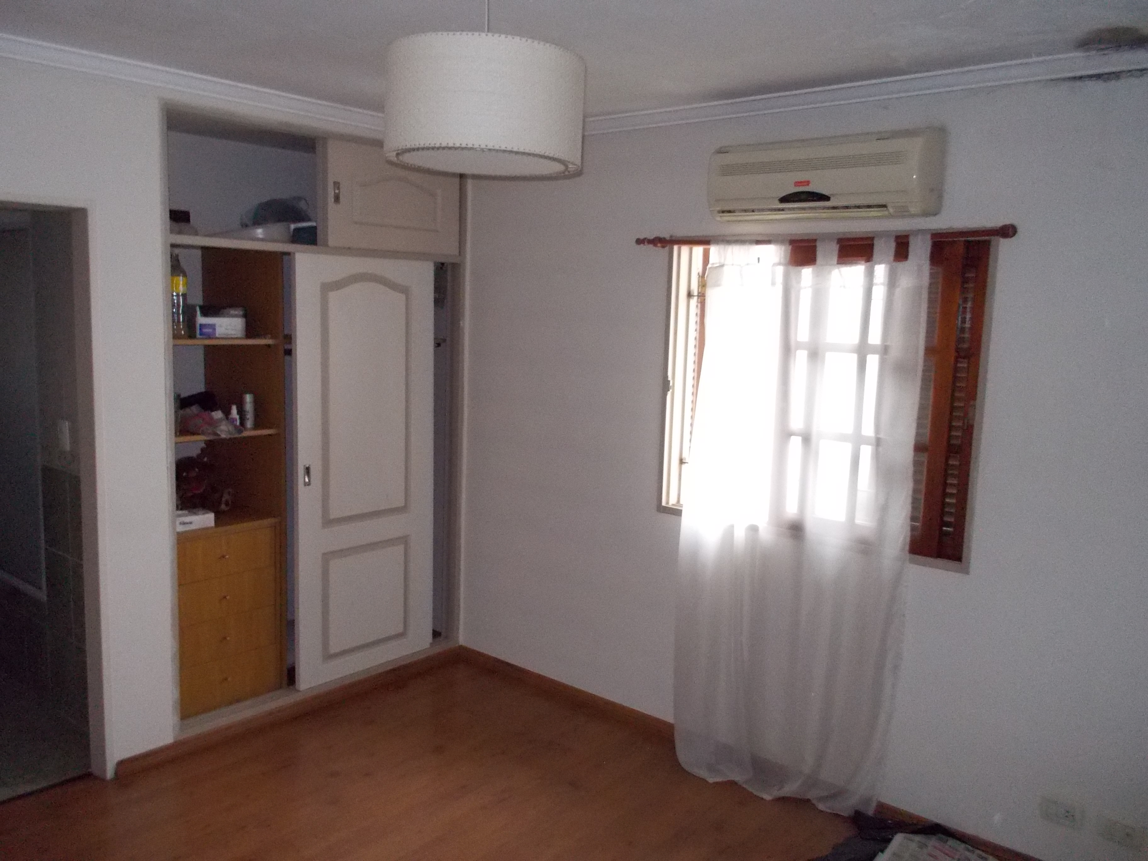 CHALET 4 AMBIENTES CON FONDO Y GARAGE (APTO CREDITO) — foto 5