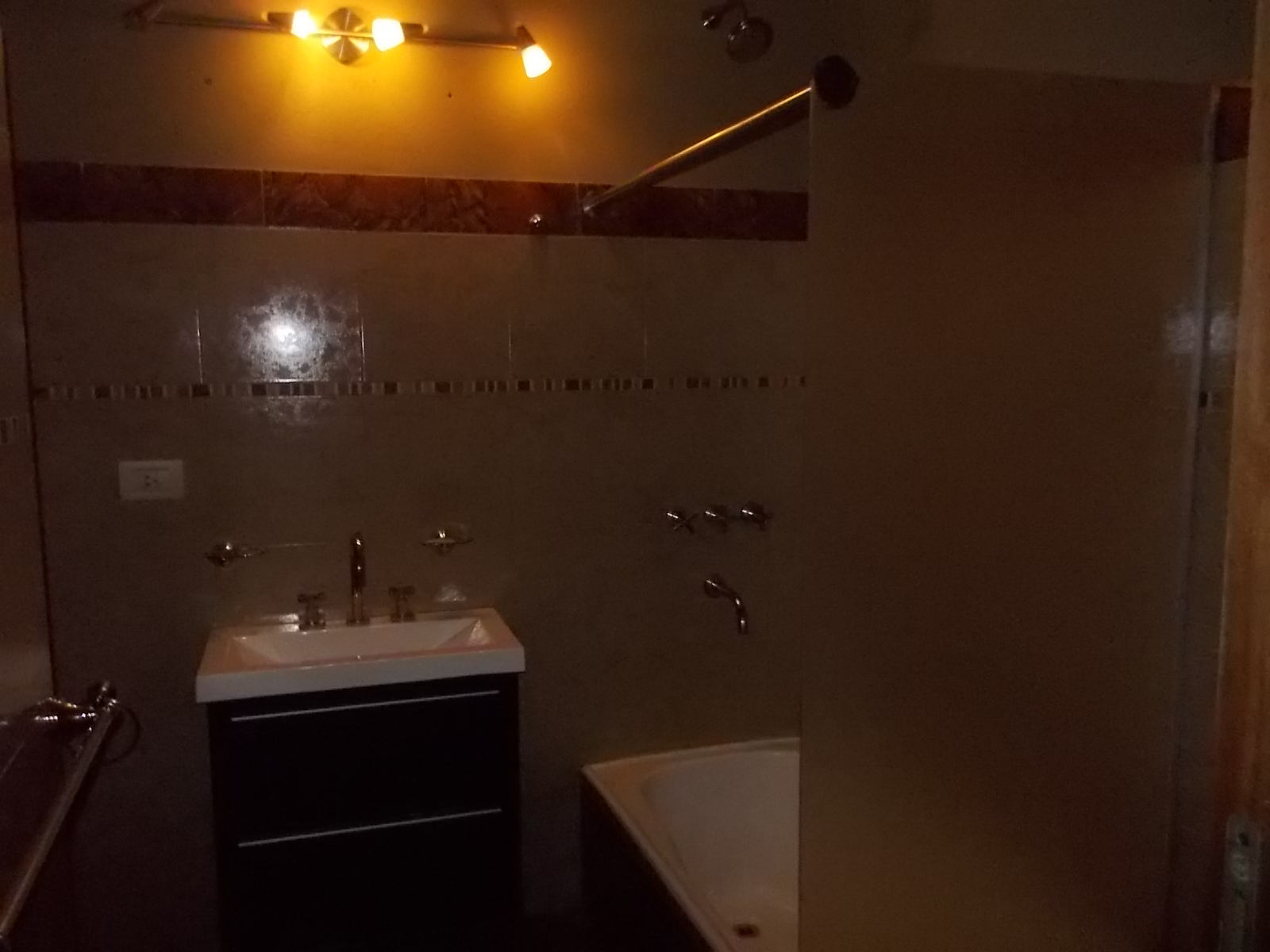 RAMOS MEJIA SUR ,Ph de 3 ambientes al frente modernizado. — foto 3